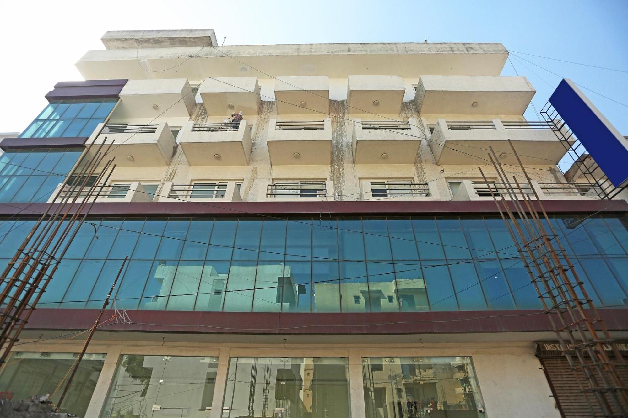 Hotel O Lakshya Neu-Delhi Exterior foto